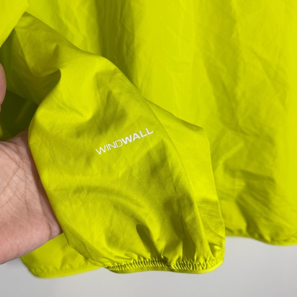 The North Face Men's Flyweight Jacket - Picture 6 of 8